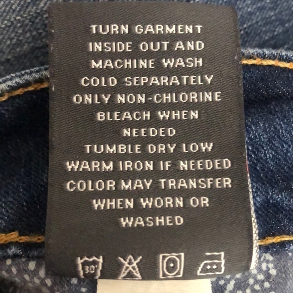 Torrid High Rise Curvy Crop Jeans 26R - Picture 6 of 12